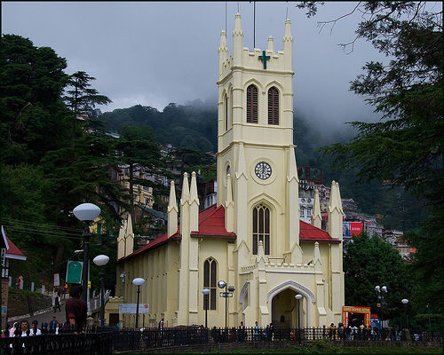 Photo of Climbing To The Peak Of Shimla: Jakhu Peak 1/25 by Nikita Gupta