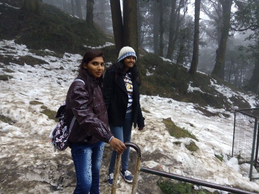 Photo of Climbing To The Peak Of Shimla: Jakhu Peak 23/25 by Nikita Gupta
