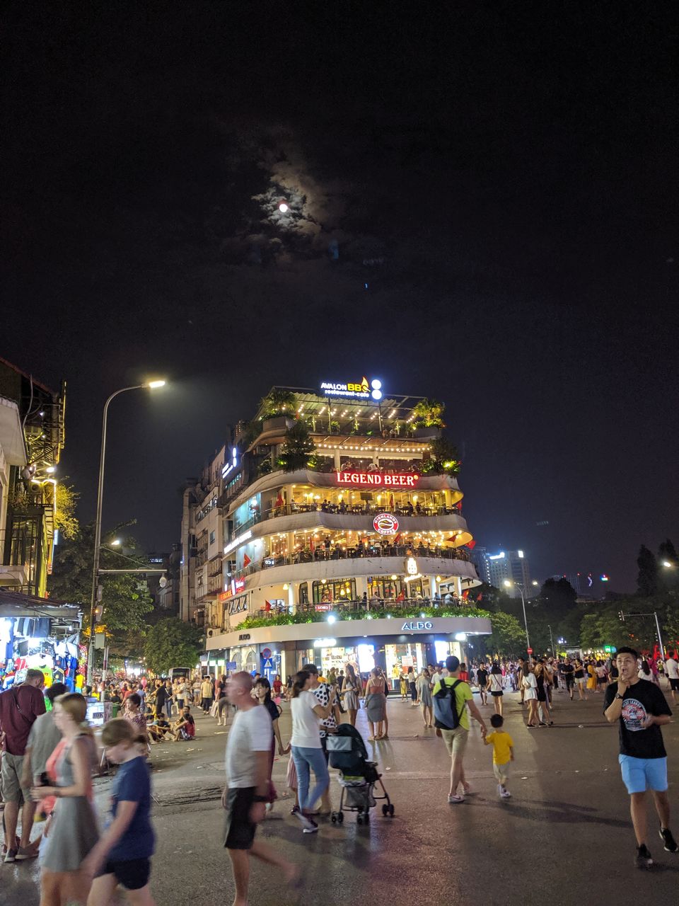 Photo of Hanoi, Hoàn Kiếm, Hanoi, Vietnam by Shobana