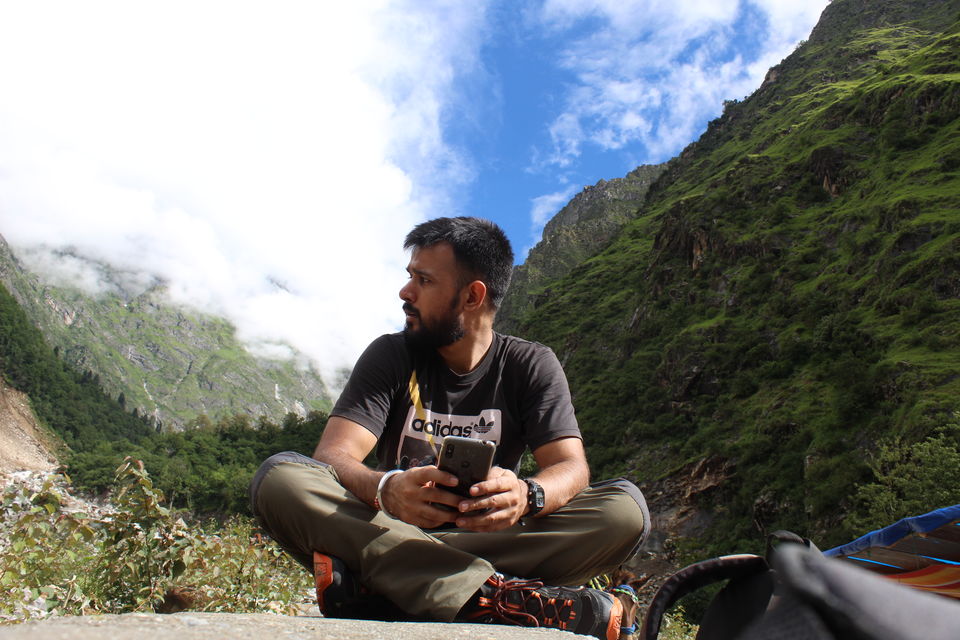 Photo of ख़ानाबदोश in Valley of Flowers and Hemkund Sahib under 2000 INR by Visharth Negi