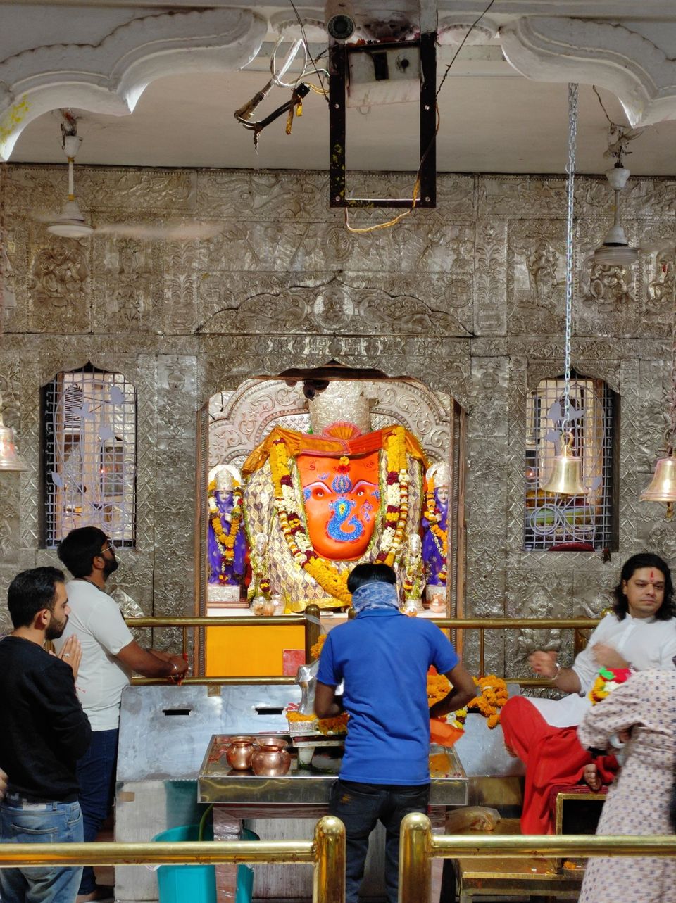 Photo of उल्टा स्वास्तिक बनाकर इच्छा पूर्ति वाला खजराना गणेश मंदिर इंदूर by Trupti Hemant Meher