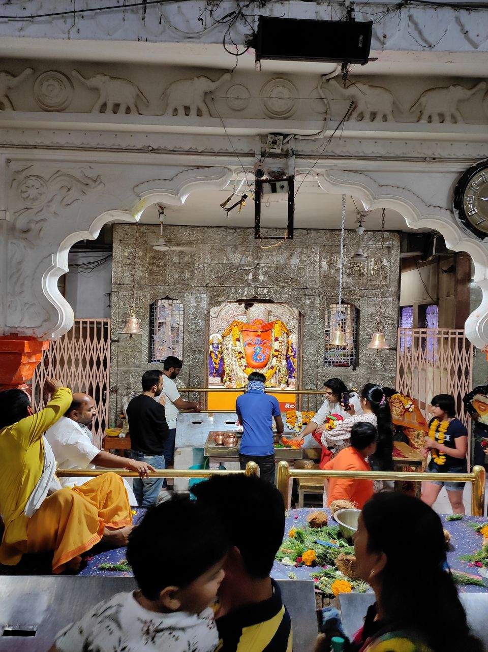 Photo of उल्टा स्वास्तिक बनाकर इच्छा पूर्ति वाला खजराना गणेश मंदिर इंदूर by Trupti Hemant Meher