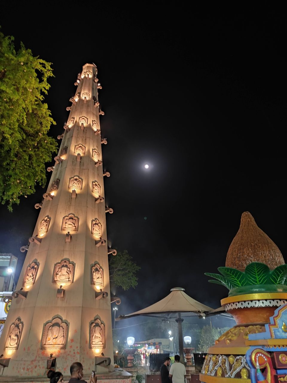 Photo of उल्टा स्वास्तिक बनाकर इच्छा पूर्ति वाला खजराना गणेश मंदिर इंदूर by Trupti Hemant Meher