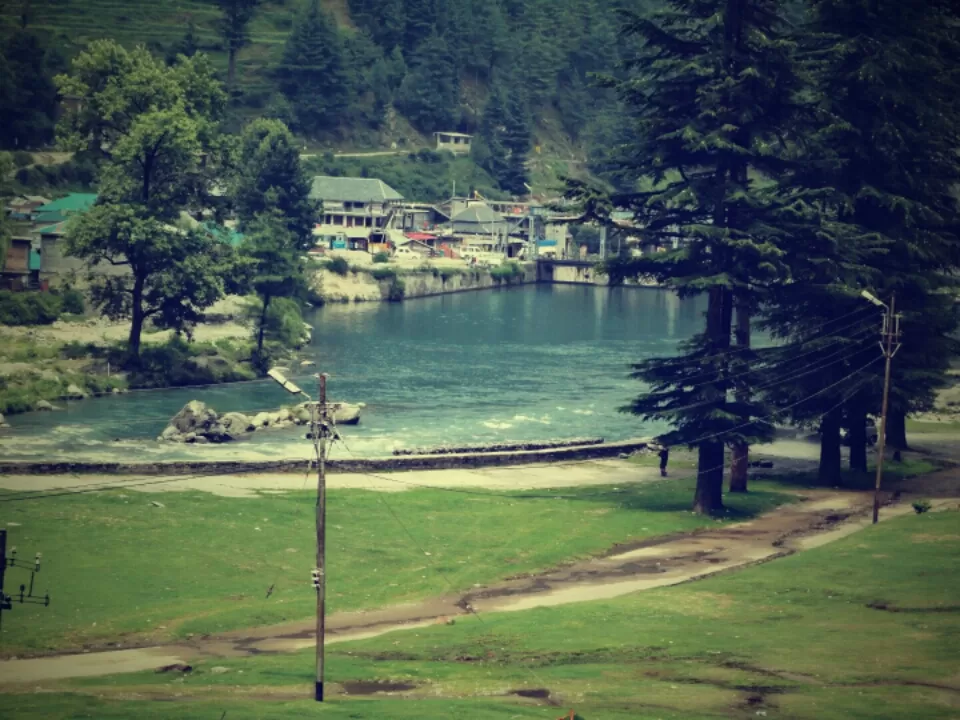 Photo of Barot, Himachal Pradesh, India by Manish Vatsyayan