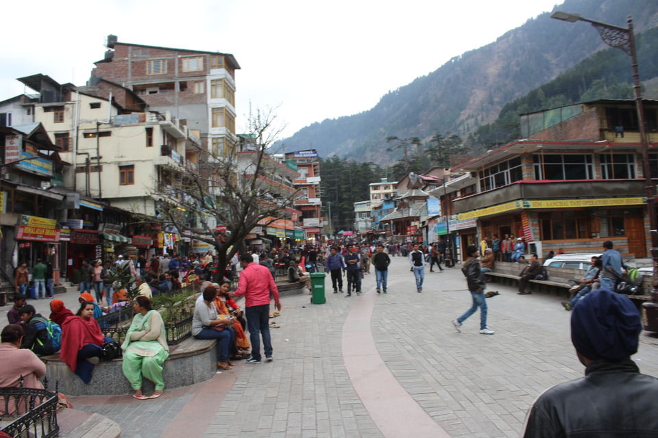 Photo of Streets of Manali by Umang Dave