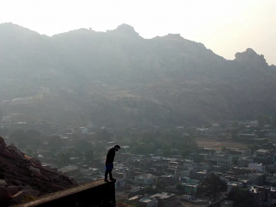 Photo of Idar Fort, Sabarkatha, Gujarat, India by Umang Dave (IG: @umangxdave)