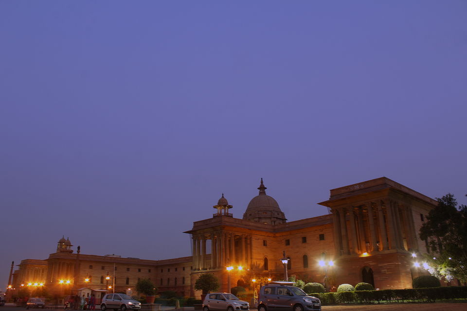 Photo of Delhi Photoblog : Blue Hour Photography At Rashtrapati Bhavan, New Delhi by Umang Dave