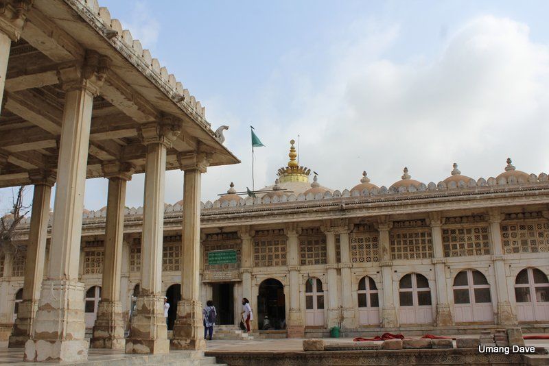 Photo of Photoblog: Pray at Sarkhej Roza, Ahmedabad 20/20 by Umang Dave (IG: @umangdavevisual)