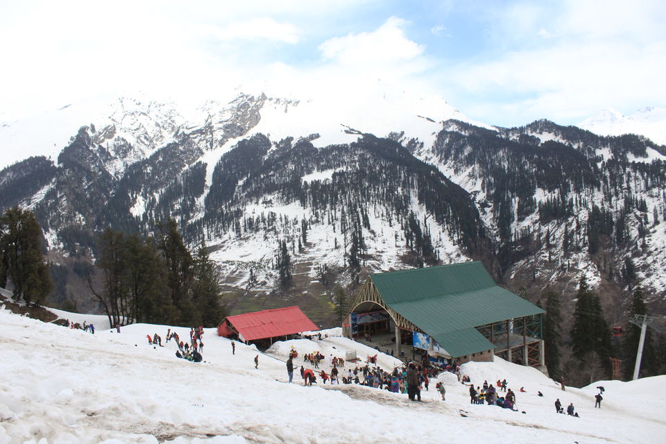 Photo of Solang Nala : The Adventure valley of Himachalpradesh by Umang Dave