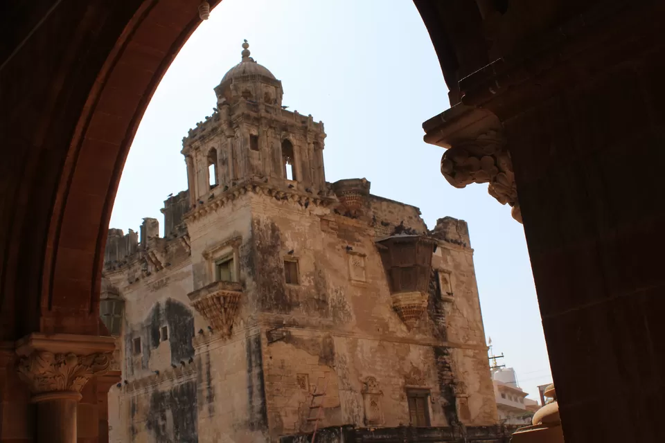 Photo of Pragmahal Palace, Old Dhatia Falia, Bhuj, Gujarat, India by Umang Dave (IG: @umangxdave)