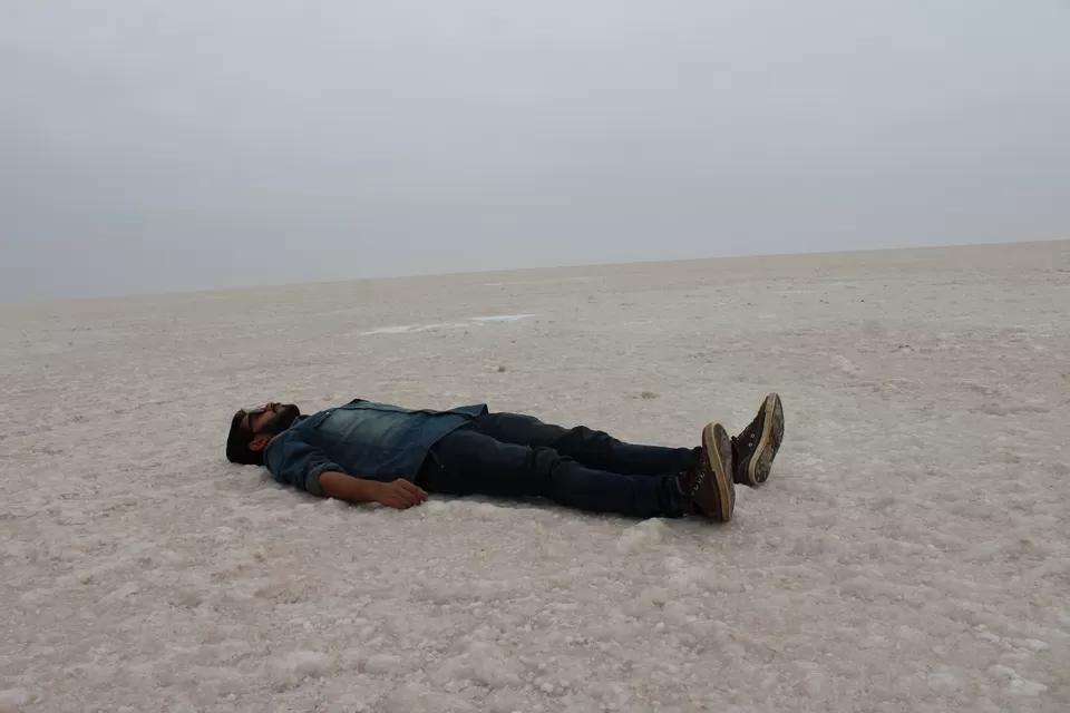 Photo of White Desert/Rann Of Kachchh, Kutch, Gujarat, India by Umang Dave (IG: @umangxdave)