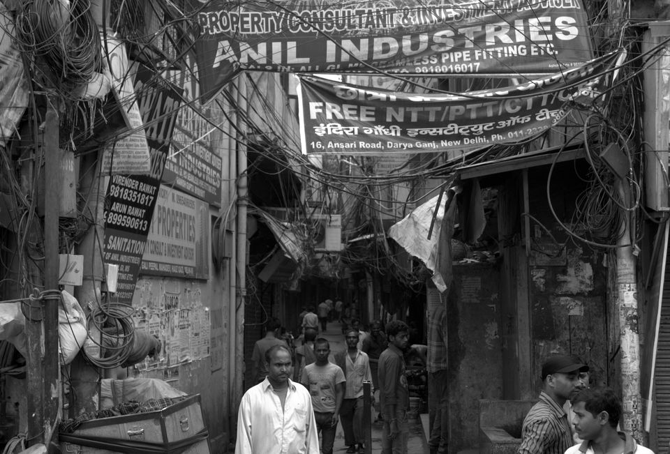 Photo of Chawri Bazar, New Delhi, Delhi, India by Umang Dave (IG: @umangdavevisual)