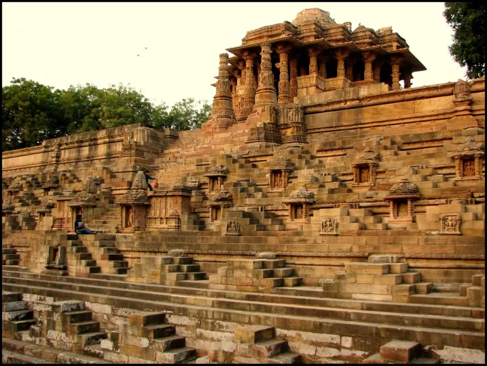 Photo of Modhera Sun Temple, Modhera, Gujarat, India by Umang Dave (IG: @umangxdave)