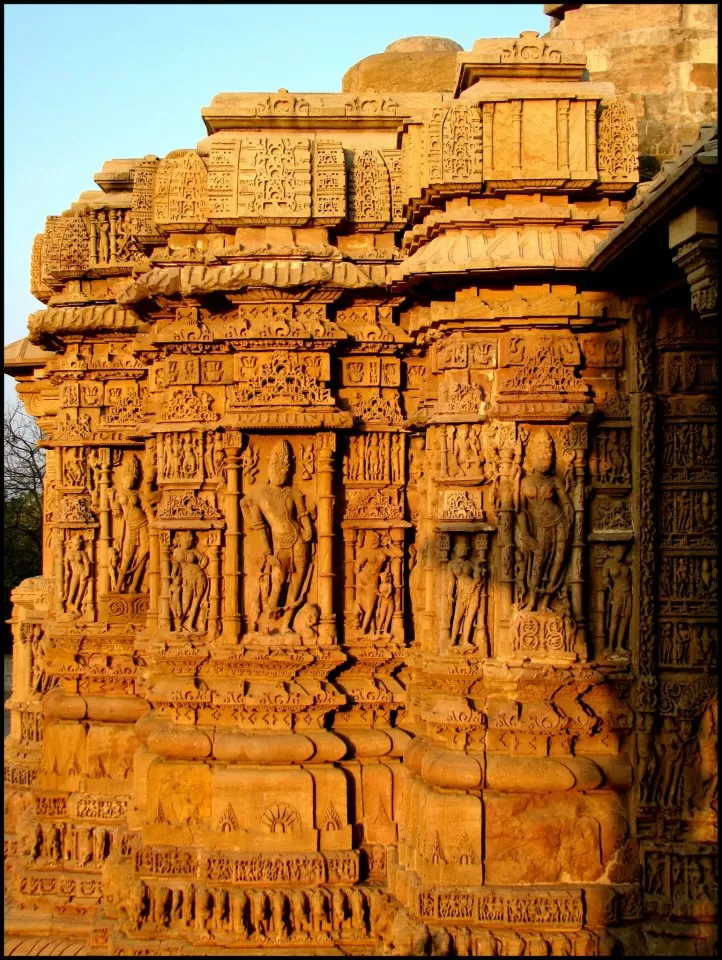 Photo of Modhera Sun Temple, Modhera, Gujarat, India by Umang Dave (IG: @umangxdave)