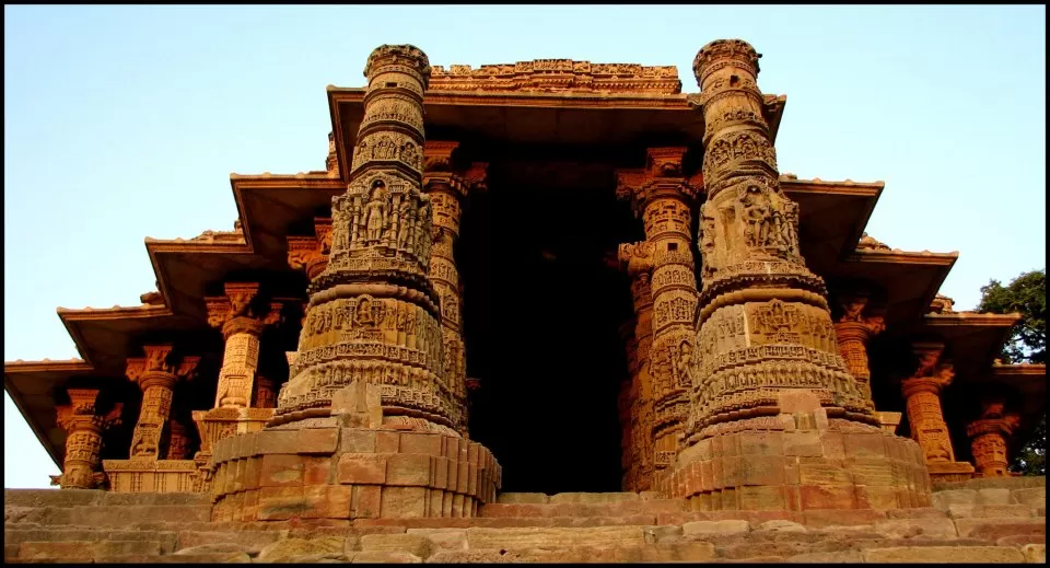 Photo of Modhera Sun Temple, Modhera, Gujarat, India by Umang Dave (IG: @umangxdave)