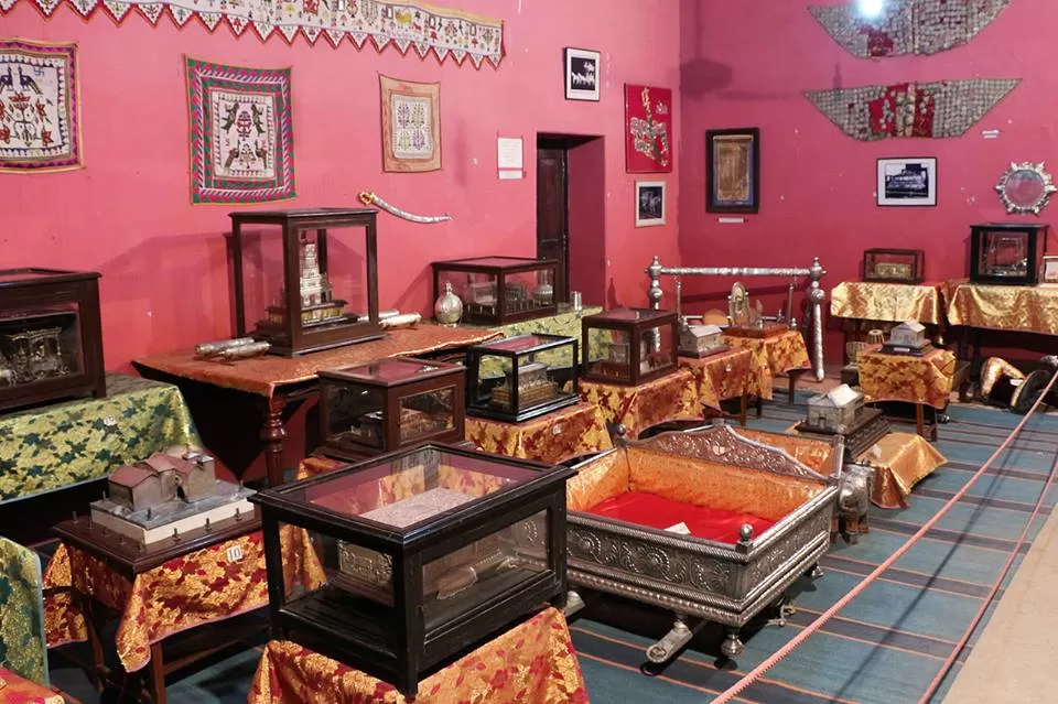 Photo of Navlakha Palace, Old City, Gondal, Gujarat, India by Umang Dave (IG: @umangxdave)