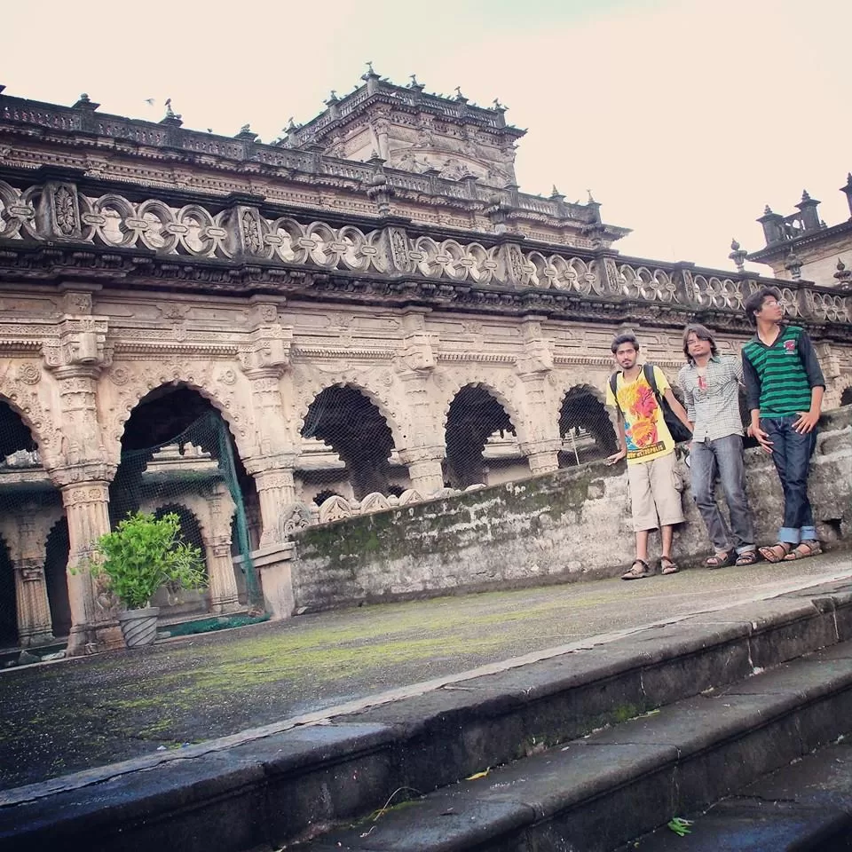 Photo of Navlakha Palace, Old City, Gondal, Gujarat, India by Umang Dave (IG: @umangxdave)