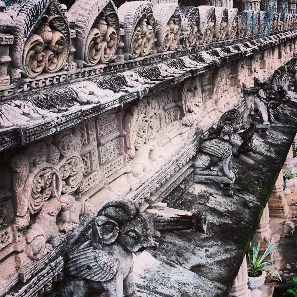Photo of Navlakha Palace, Old City, Gondal, Gujarat, India by Umang Dave (IG: @umangxdave)