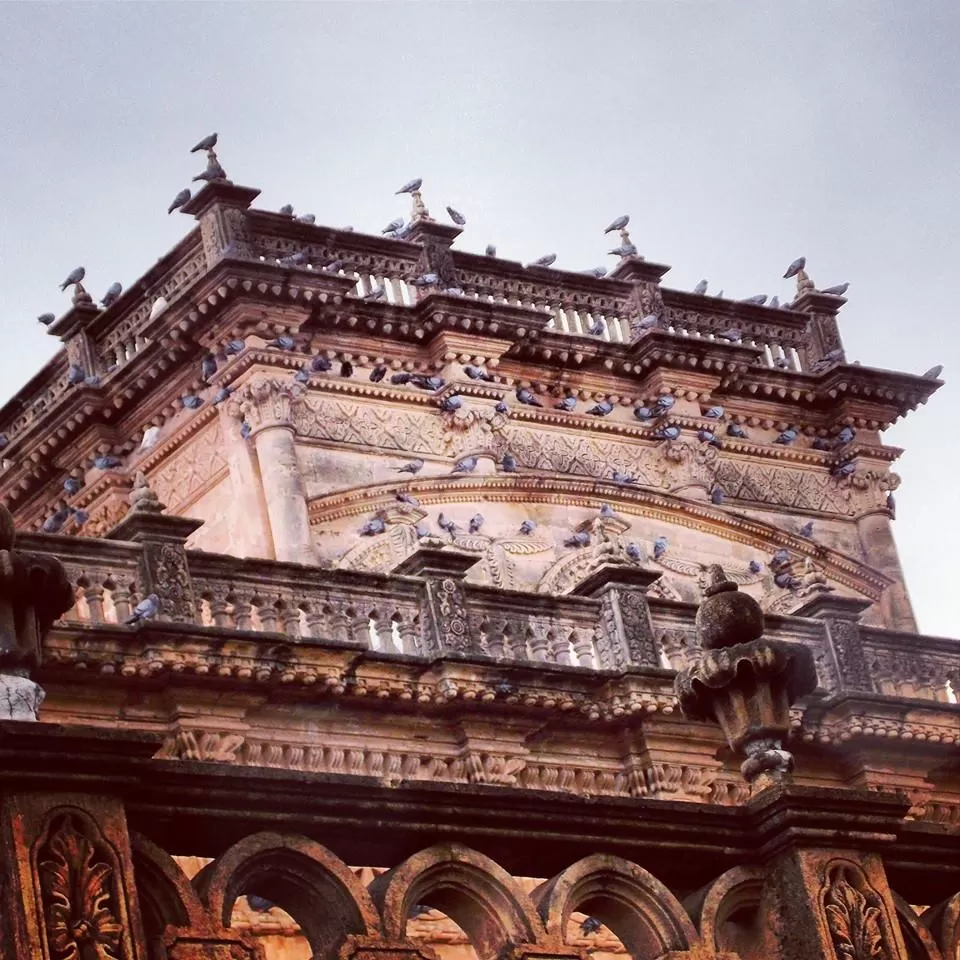 Photo of Navlakha Palace, Old City, Gondal, Gujarat, India by Umang Dave (IG: @umangxdave)