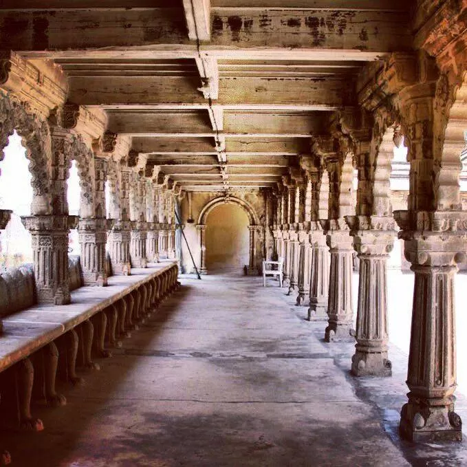 Photo of Navlakha Palace, Old City, Gondal, Gujarat, India by Umang Dave (IG: @umangxdave)