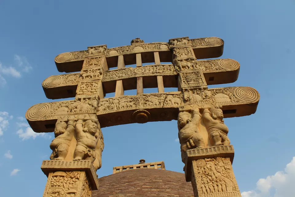 Photo of Sanchi Stupa, Sanchi, Madhya Pradesh, India by Umang Dave (IG: @umangdavevisual)