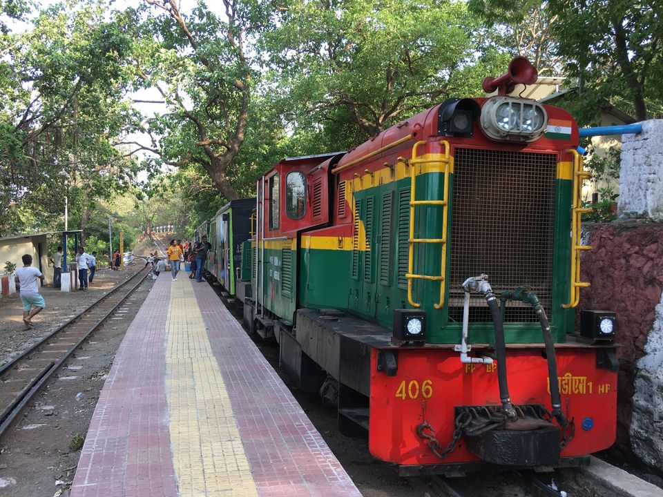 Photo of Neral - Matheran Road, Neral, Maharashtra, India by Amit Kumar