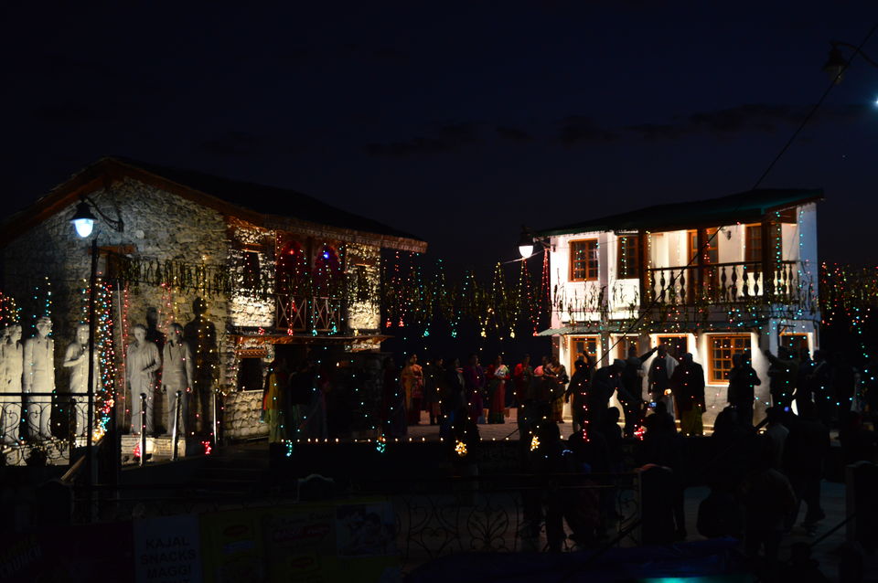 Photo of Mall Road Mussoorie, Jhula Ghar, The Mall Road, Mussoorie, Uttarakhand, India by Amit Kumar