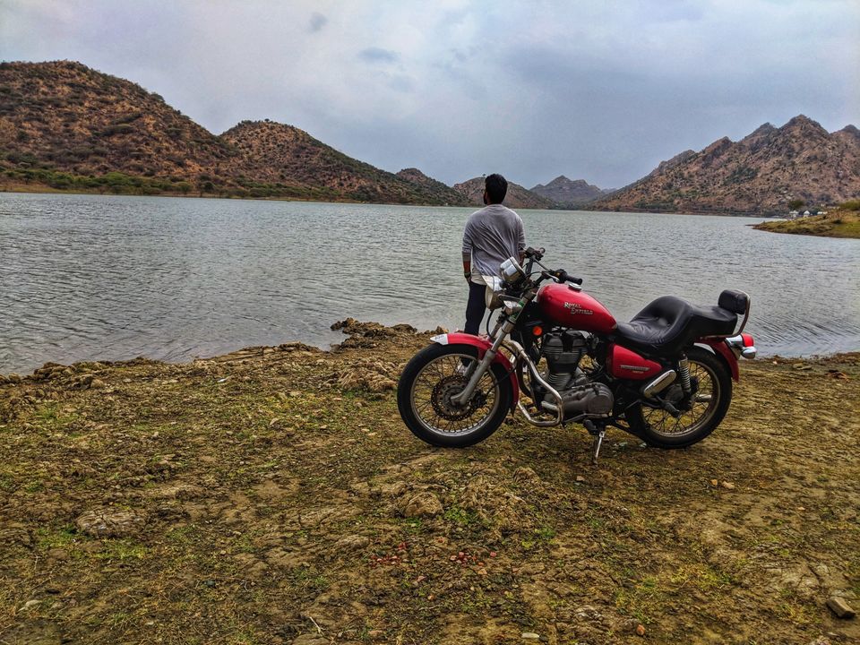 Photo of 2018 - 12Months 13Places with 10 to 7 Job (i am high) by VIVEK KARTHIKEY