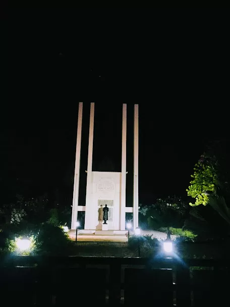 Photo of French War memorial, Mahe de Labourdonnais Street, White Town, Pondicherry, Puducherry, India by Rahul Garg