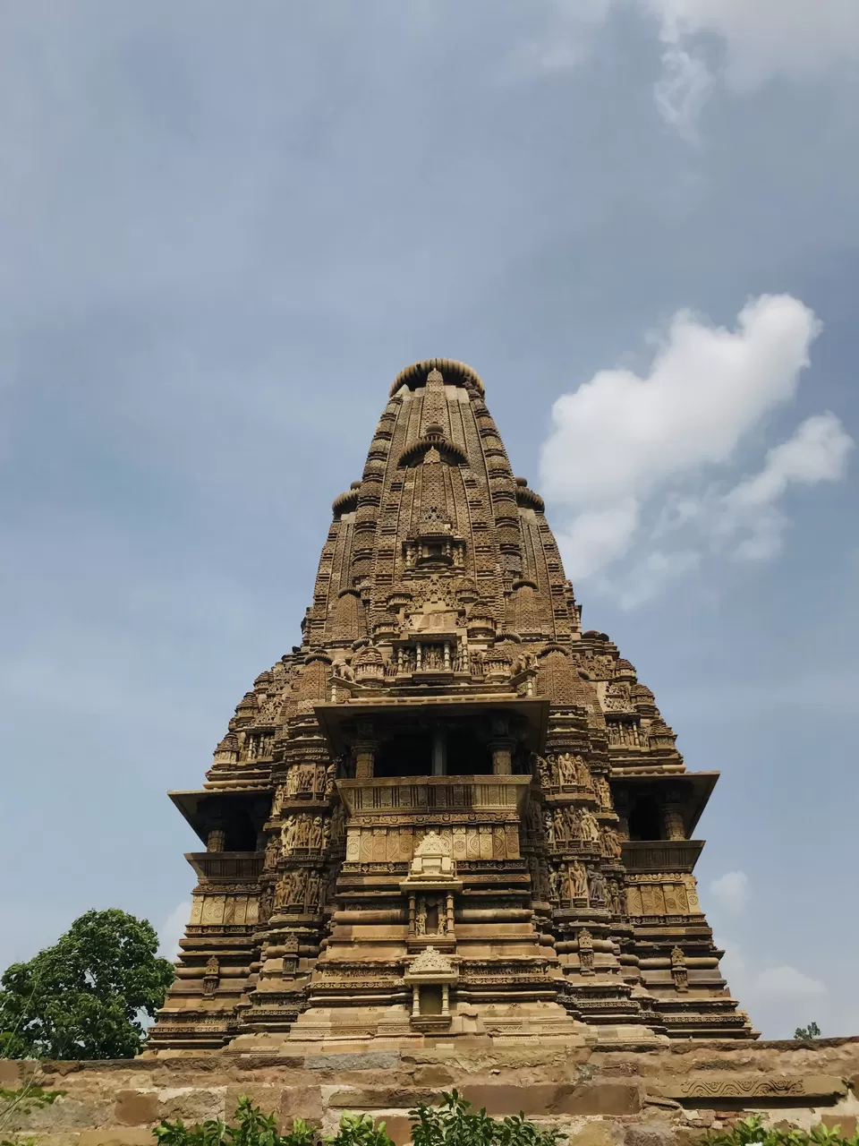 Photo of western group of temples khajuraho, Sevagram, Khajuraho, Madhya Pradesh, India by Rahul Garg