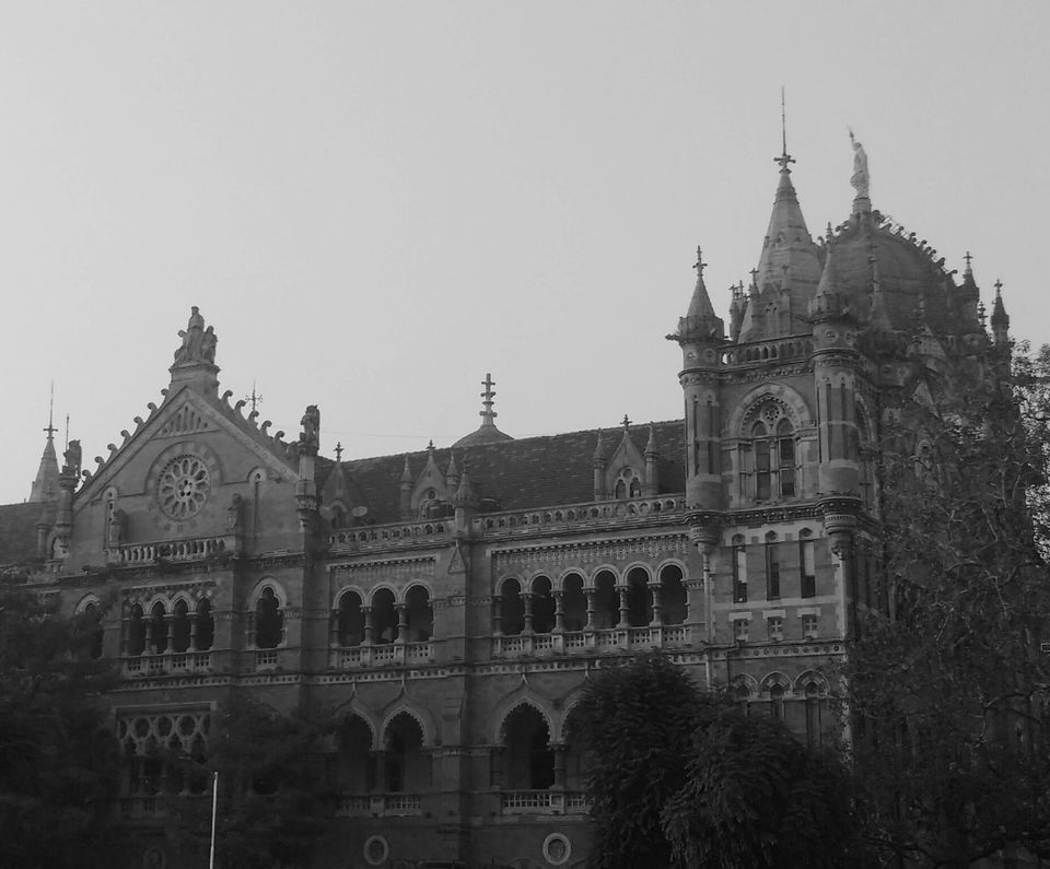Photo of Mumbai Diaries by Alok Pole