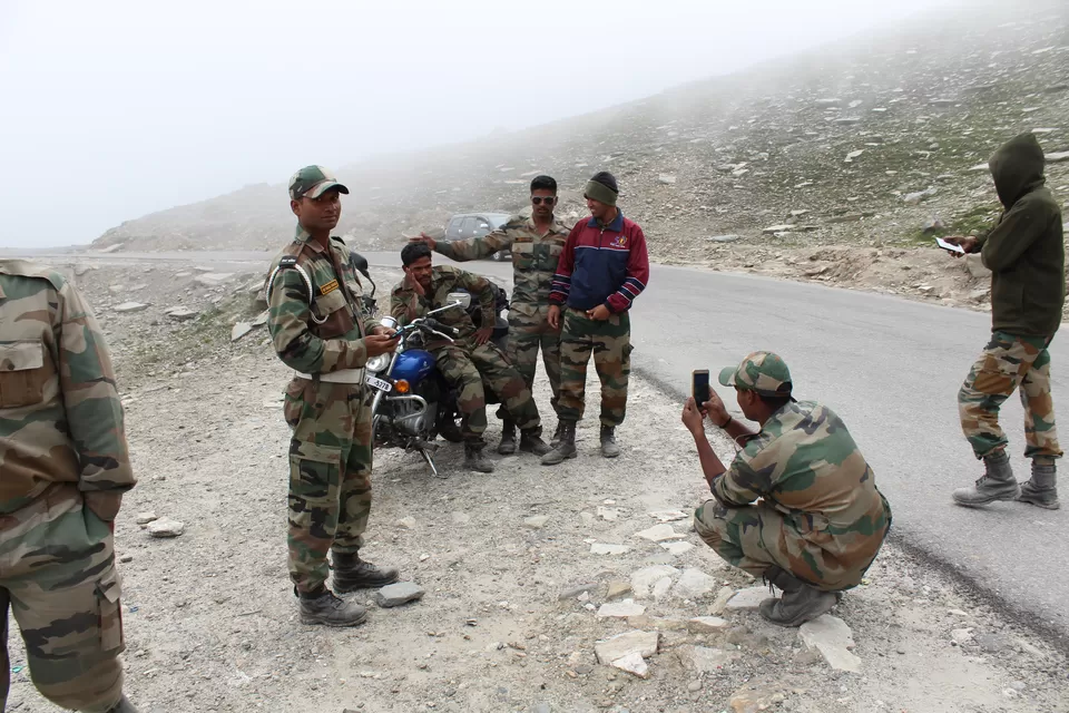 Photo of Rohtang Pass, Burwa, Himachal Pradesh, India by Malay Majithia