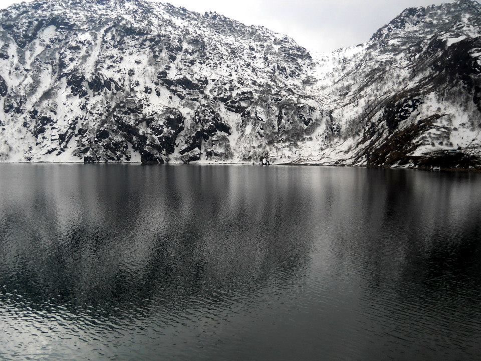 Photo of Changu Lake, East Sikkim, Sikkim, India by Raya Banerjee