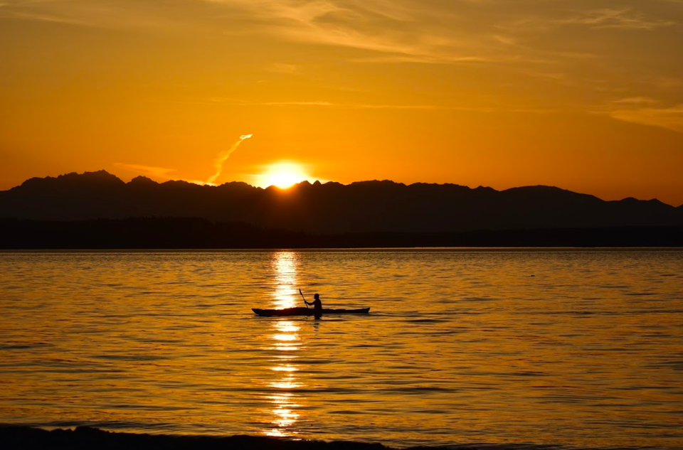 Photo of Alki Beach, Seattle, WA, USA by Penning Silly Thoughts