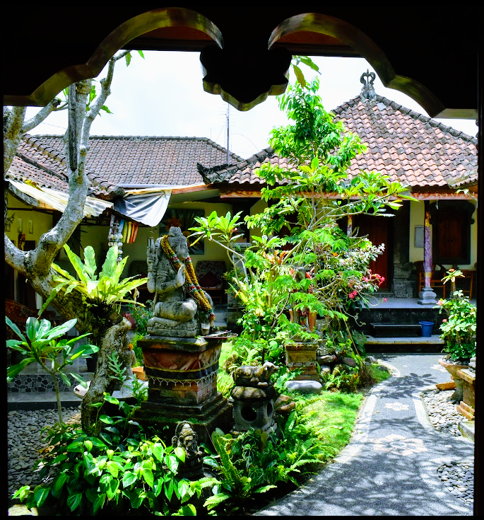 Photo of Volunteering - an added experience to my Bali travels! #bestof2018 4/17 by Penning Silly Thoughts