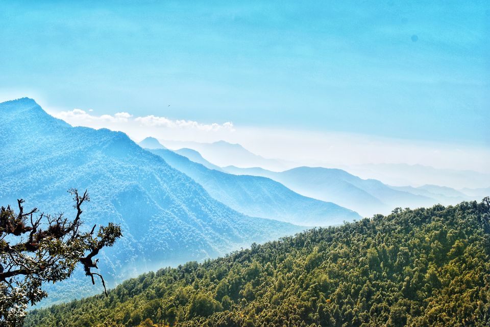 Photo of Deoria Tal, Uttarakhand by Ajita Mahajan