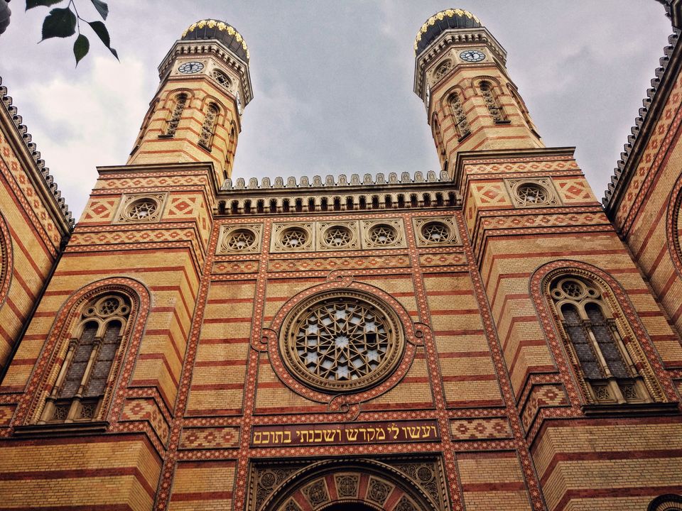 Photo of Budapest, Synagoge der Dohánystraße, Dohány Street, Hungary by Ajita Mahajan