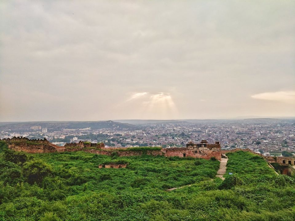 Photo of WEEKEND GETAWAY FROM DELHI – THE DELHI – GWALIOR – AGRA ROAD TRIP by Penning Silly Thoughts