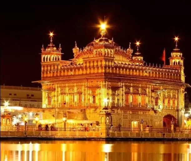 Photo of Amritsar city of Harmandir Sahib by Deep Das