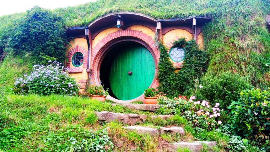Photo of Hobbiton - 'The Lord of the Rings' and 'The Hobbit' Movie Set 6/16 by tripsygirl