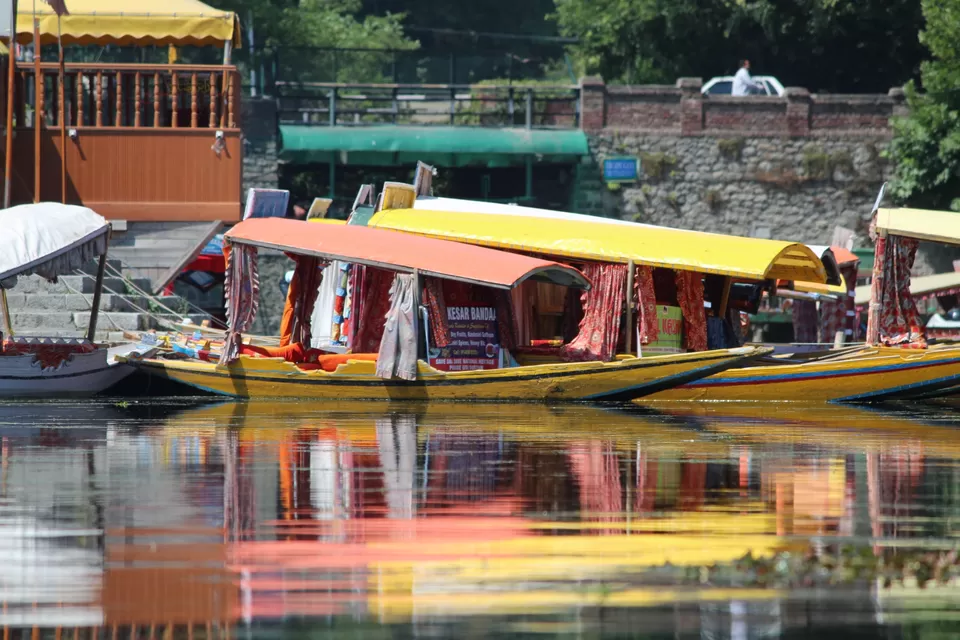 Photo of Day wise itinerary to Kashmir & Ladakh with 4 friends, 9 days @ INR 18,500 per person by Rahat Sareen