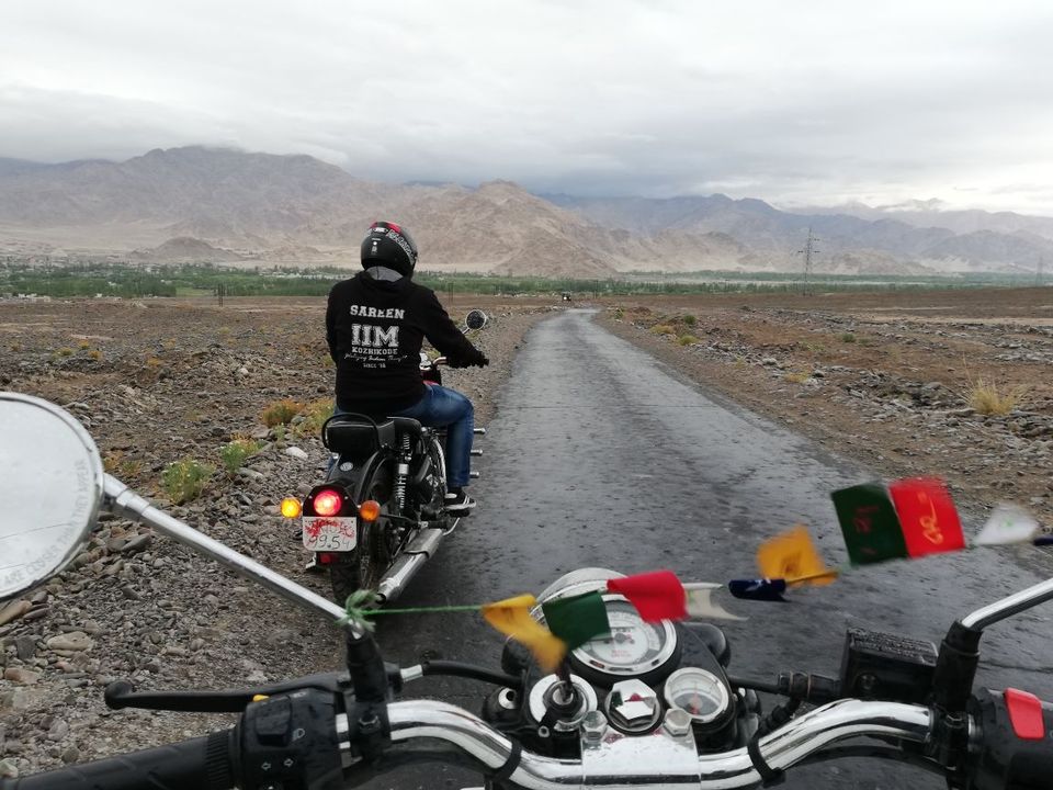 Photo of Day wise itinerary to Kashmir & Ladakh with 4 friends, 9 days @ INR 18,500 per person by Rahat Sareen