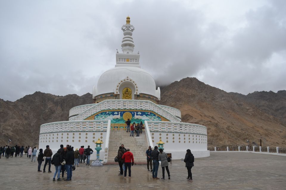 Photo of Day wise itinerary to Kashmir & Ladakh with 4 friends, 9 days @ INR 18,500 per person by Rahat Sareen