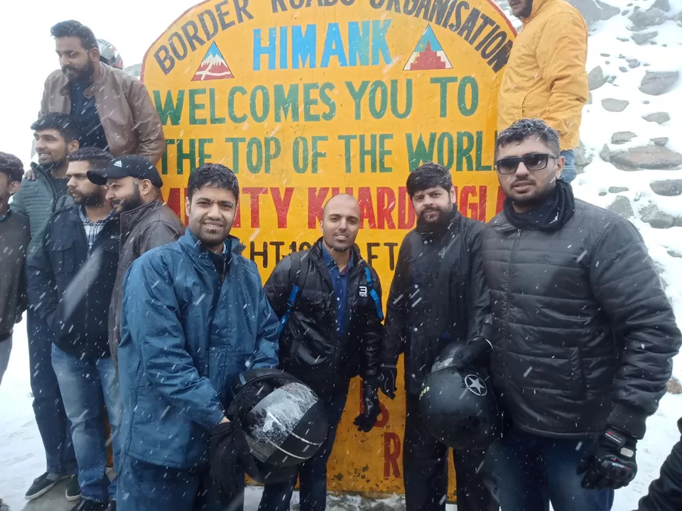 Photo of Day wise itinerary to Kashmir & Ladakh with 4 friends, 9 days @ INR 18,500 per person by Rahat Sareen