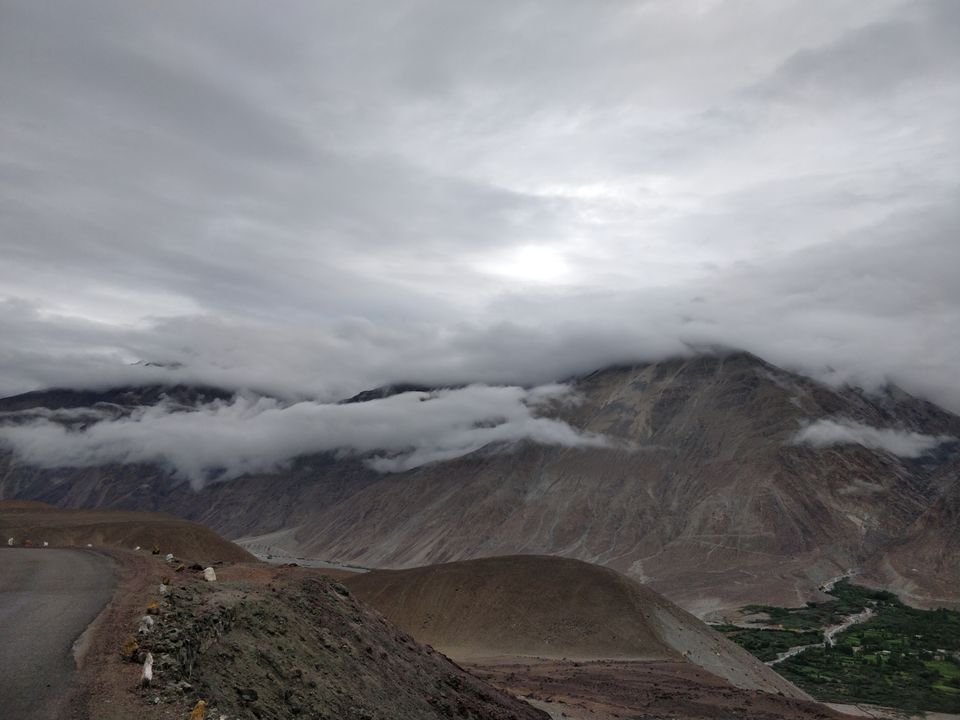 Photo of Day wise itinerary to Kashmir & Ladakh with 4 friends, 9 days @ INR 18,500 per person by Rahat Sareen
