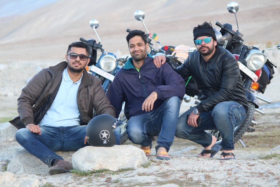 Photo of Day wise itinerary to Kashmir & Ladakh with 4 friends, 9 days @ INR 18,500 per person by Rahat Sareen
