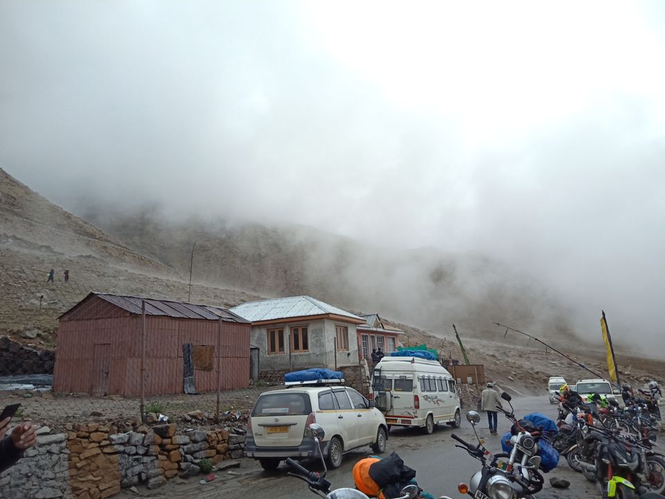 Photo of Day wise itinerary to Kashmir & Ladakh with 4 friends, 9 days @ INR 18,500 per person by Rahat Sareen