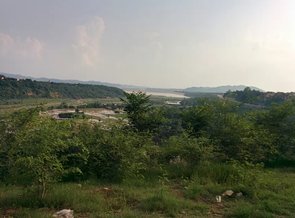 Photo of Himalayan Expressway Toll Plaza, Chandigarh Kalka Road, Chandimandir Cantonment, Panchkula, Haryana, India by Preeti Rajput