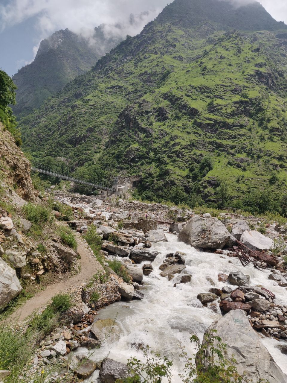 Photo of Valley of Flowers Trek- Everything You Need To Know by Prerika Gupta