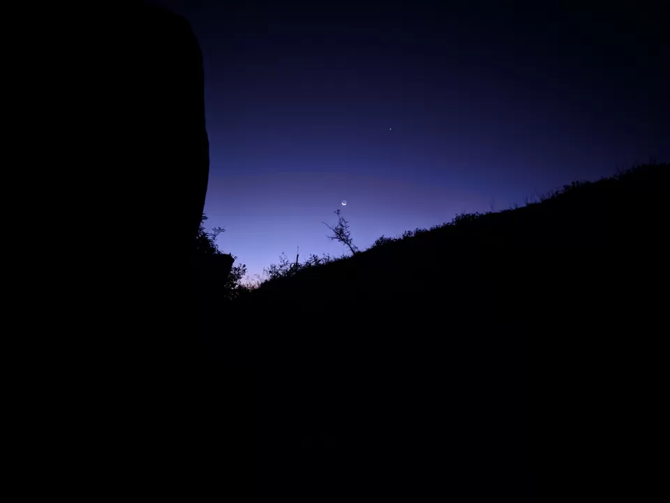 Photo of Skandagiri Hills, Karnataka by deepak agarwal